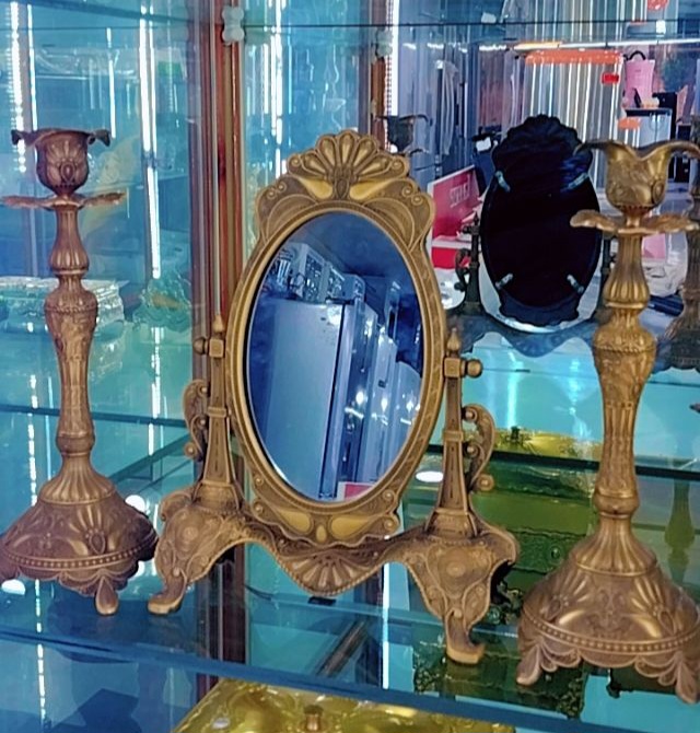 آینه برنزی