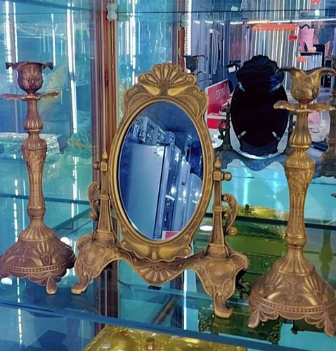 آینه برنزی