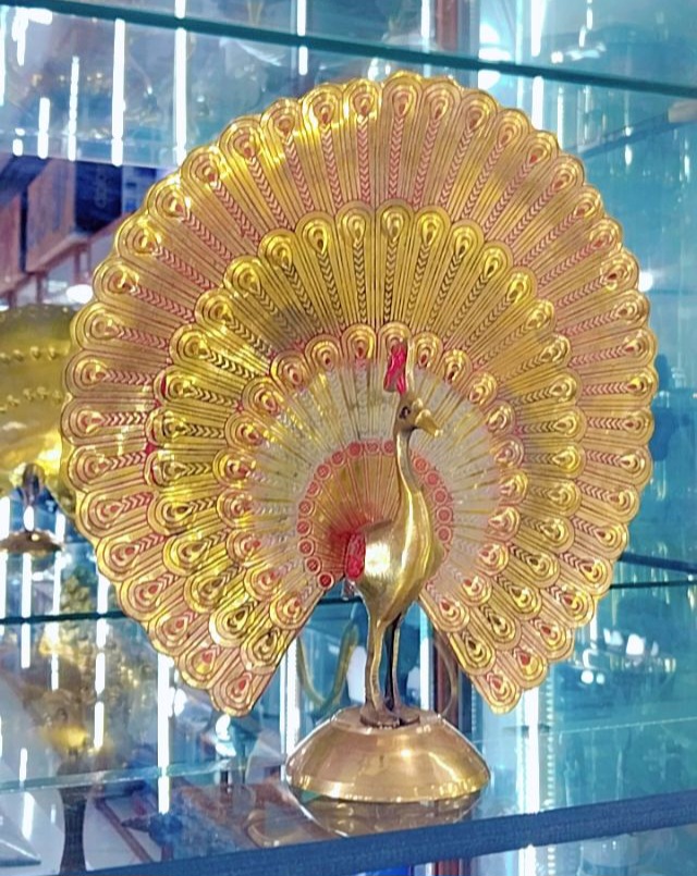طاوس برنجی