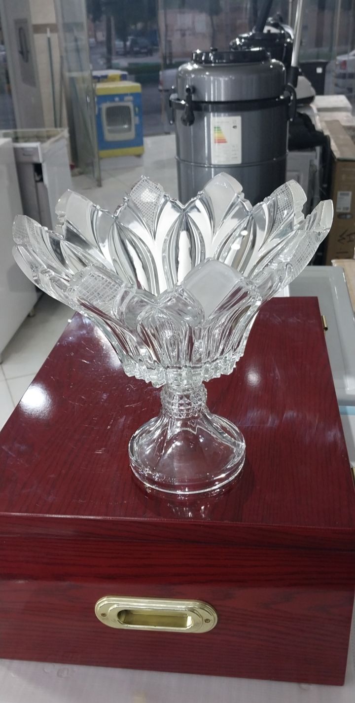 میوه خوری پایه دار