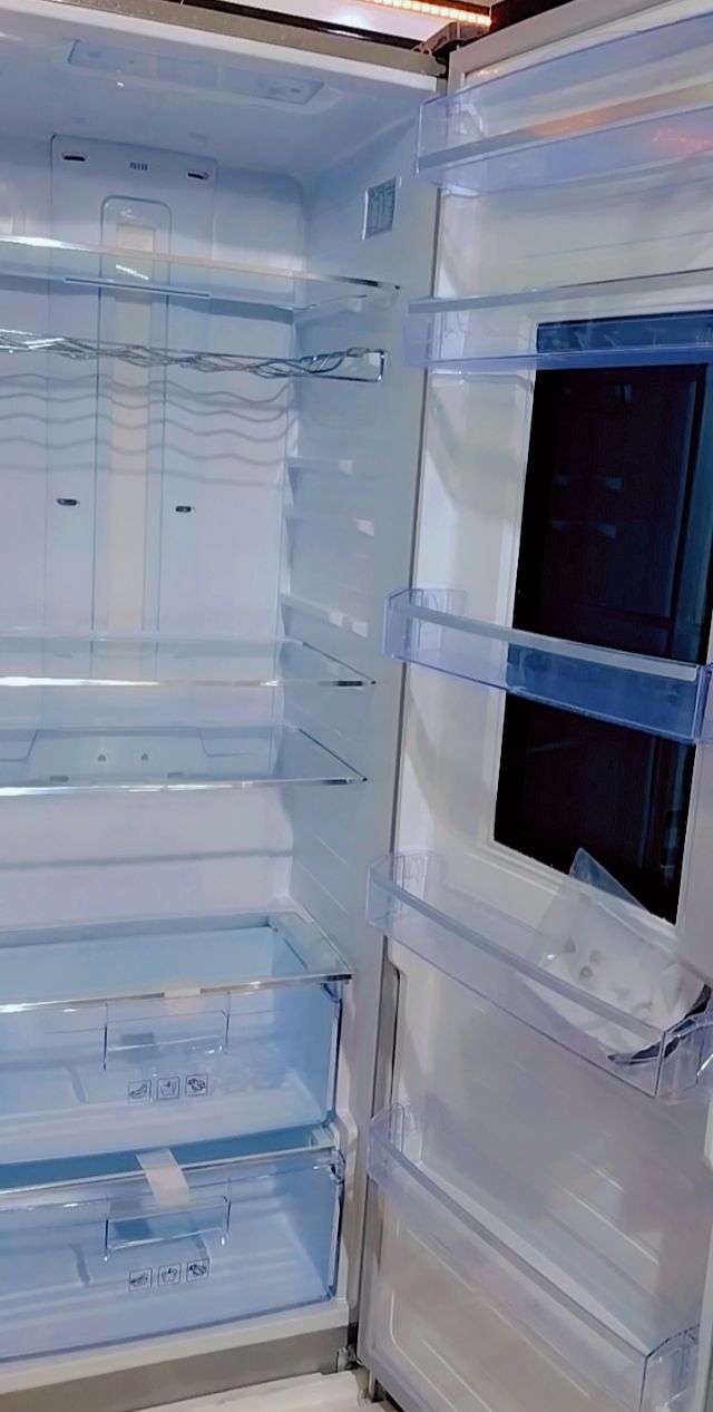 یخچال درب شیشه ای